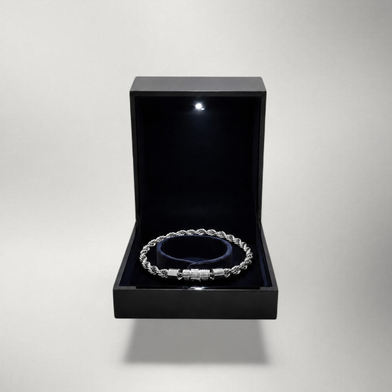 Iced-Clasp Rope Chain Bracelet in Gold & Silver — 6mm Stainless Steel